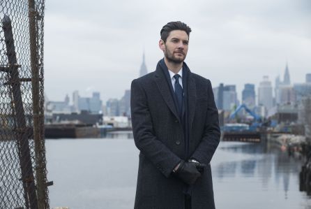 Ben Barnes to star in ‘Gold Digger’